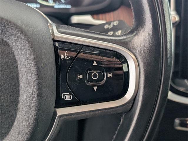 Photo of 2020 Silver Volvo V60 Cross Country