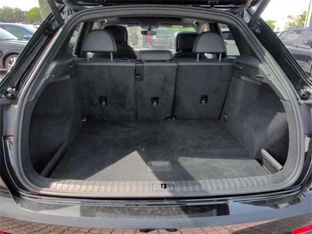 Photo of 2019 Mythos Black Metallic Audi Q3