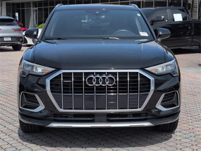 Photo of 2019 Mythos Black Metallic Audi Q3