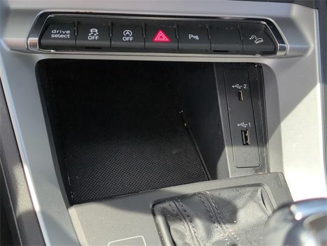 Photo of 2019 Mythos Black Metallic Audi Q3