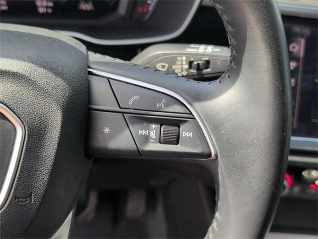Photo of 2019 Mythos Black Metallic Audi Q3
