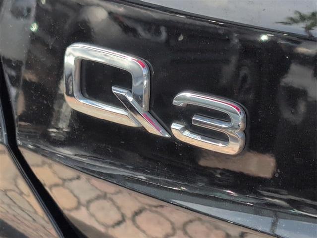 Photo of 2019 Mythos Black Metallic Audi Q3