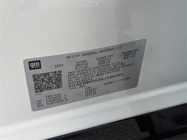 Photo of 2025 White Frost Tri-Coat Buick Enclave