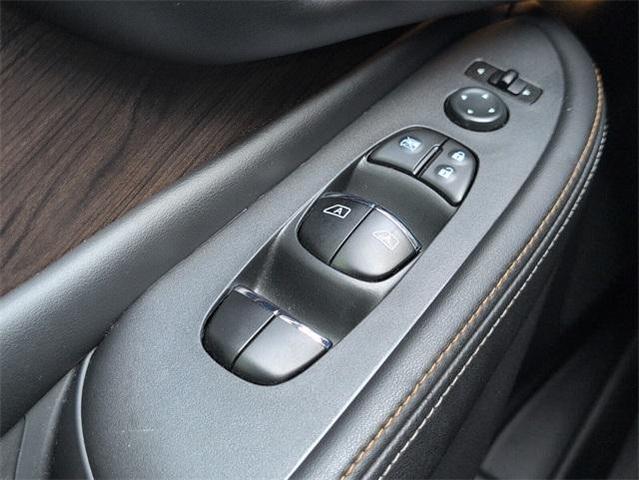 Photo of 2022 Magnetic Black Nissan Murano