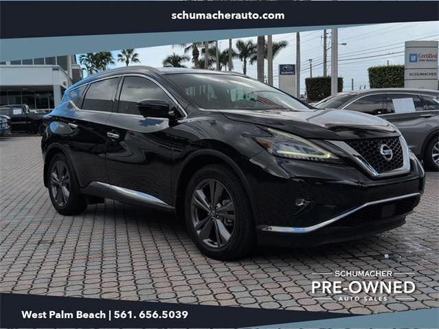 Photo of 2022 Magnetic Black Nissan Murano
