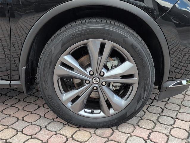 Photo of 2022 Magnetic Black Nissan Murano