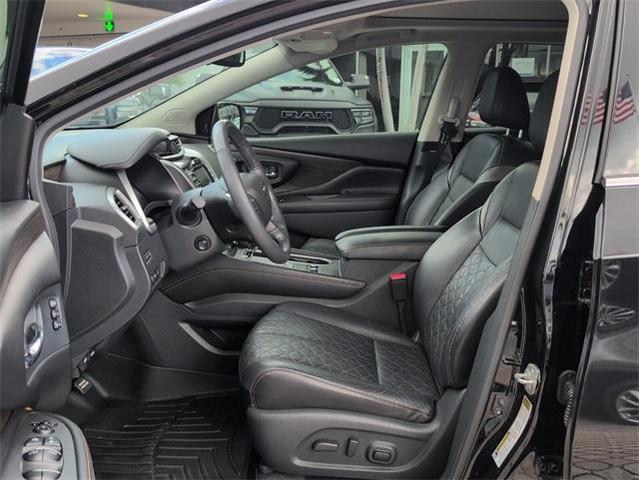 Photo of 2022 Magnetic Black Nissan Murano