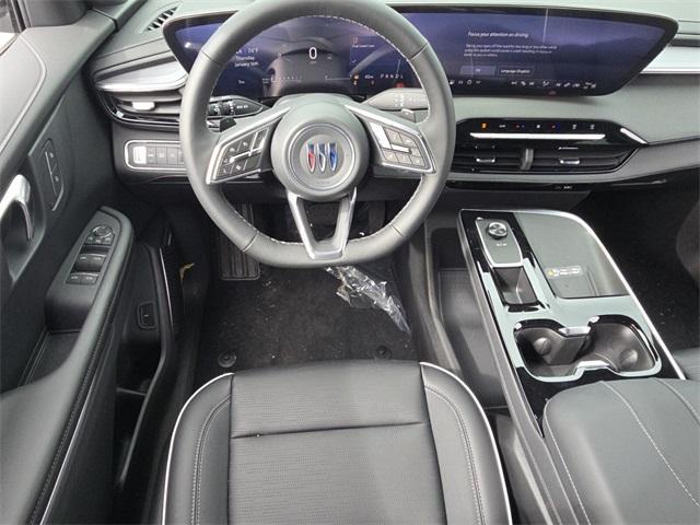 Photo of 2025 White Frost Tri-Coat Buick Enclave
