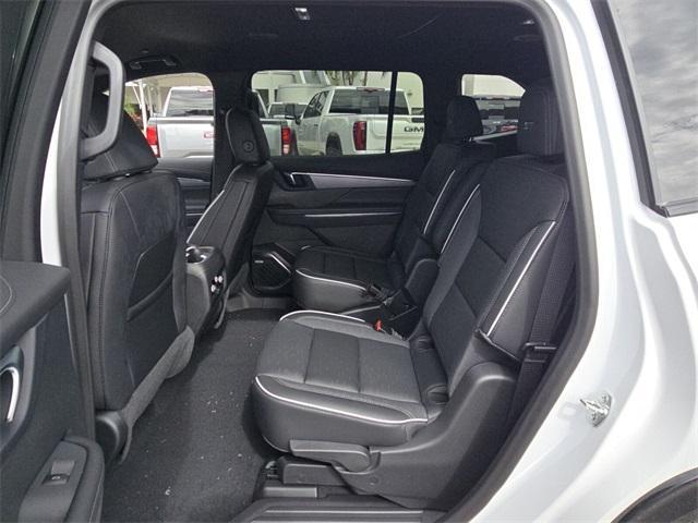 Photo of 2025 White Frost Tri-Coat Buick Enclave