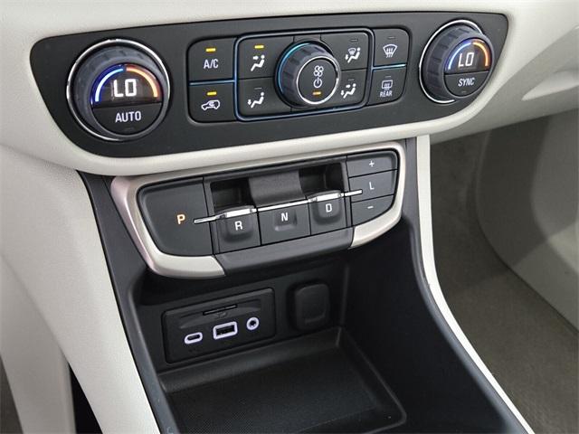 Photo of 2022 White Frost Tri-Coat GMC Terrain