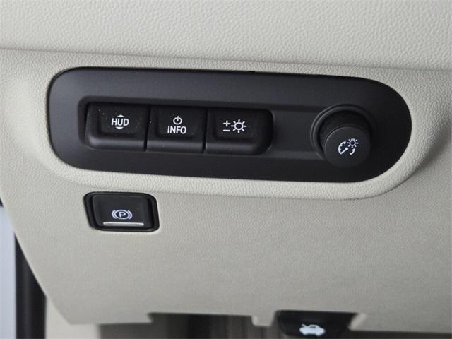 Photo of 2022 White Frost Tri-Coat GMC Terrain