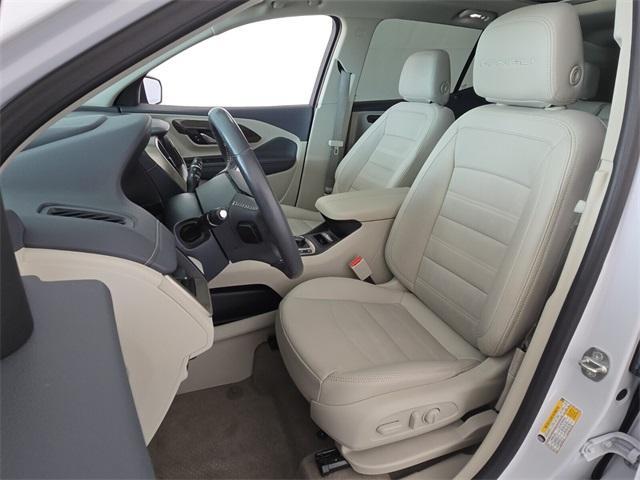 Photo of 2022 White Frost Tri-Coat GMC Terrain