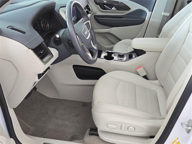 Photo of 2022 White Frost Tri-Coat GMC Terrain