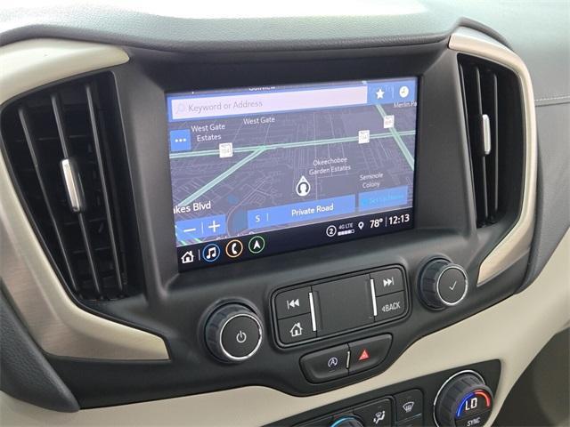 Photo of 2022 White Frost Tri-Coat GMC Terrain