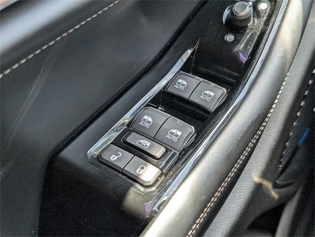 Photo of 2022 Diamond Black Jeep Grand Cherokee L