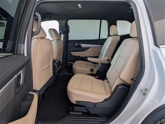 Photo of 2025 White Frost Tri-Coat Buick Enclave