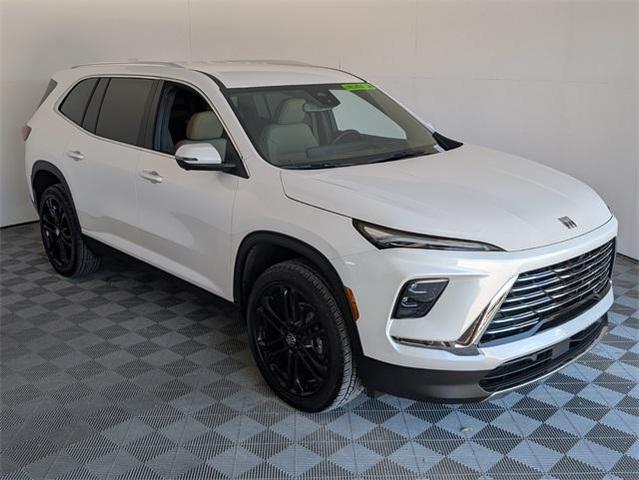 Photo of 2025 White Frost Tri-Coat Buick Enclave