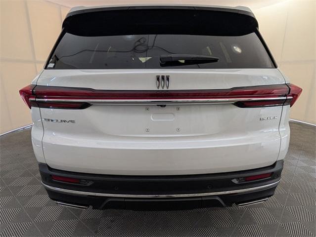 Photo of 2025 White Frost Tri-Coat Buick Enclave