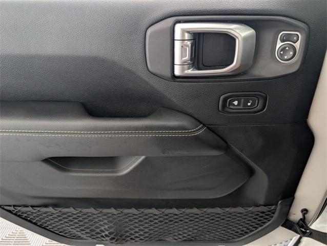 Photo of 2018 Bright White Clearcoat Jeep Wrangler Unlimited