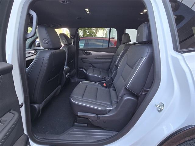 Photo of 2025 White Frost Tri-Coat Buick Enclave