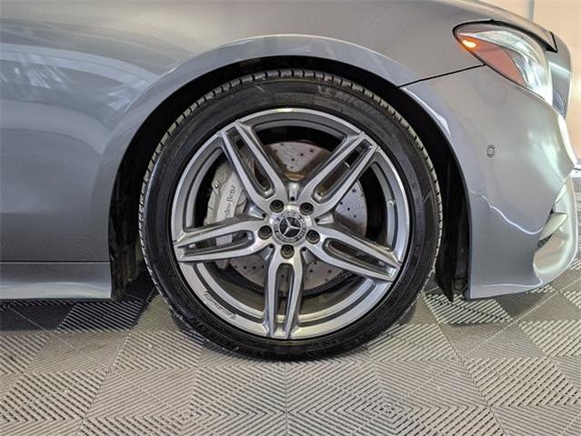 Photo of 2018 Gray Mercedes-Benz E-Class