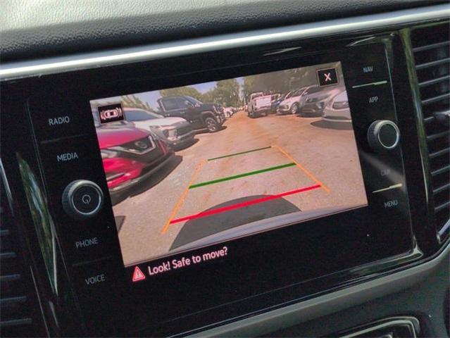 Photo of 2023 Opal White Pearl Effect Volkswagen Atlas Cross Sport