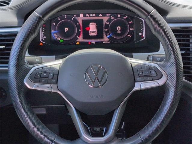 Photo of 2023 Opal White Pearl Effect Volkswagen Atlas Cross Sport