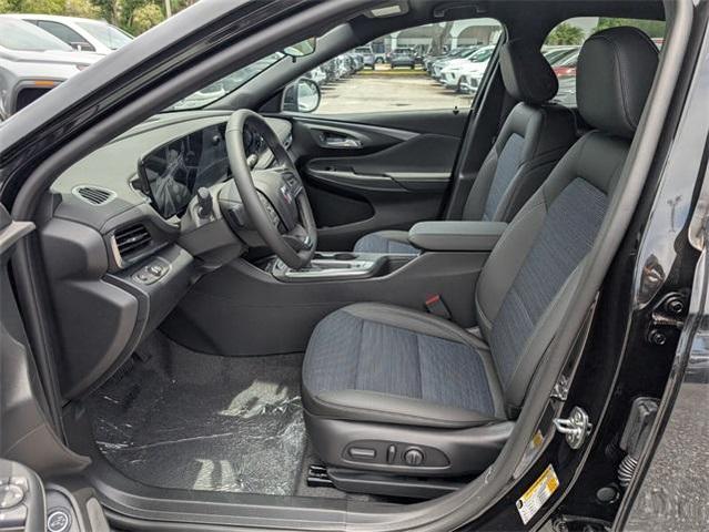 Photo of 2025 Ebony Twilight Metallic Buick Envista
