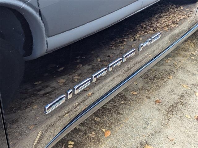 Photo of 2025 Onyx Black GMC Sierra 2500
