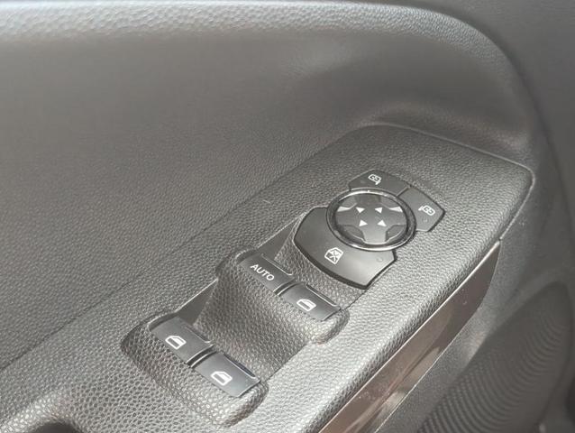Photo of 2019 Ruby Red Metallic Tinted Clearcoat Ford EcoSport