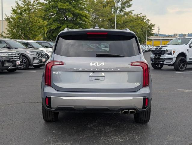 Photo of 2025 Everlasting Silver Kia Telluride