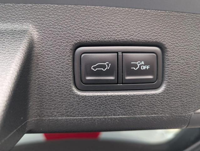Photo of 2025 Everlasting Silver Kia Telluride