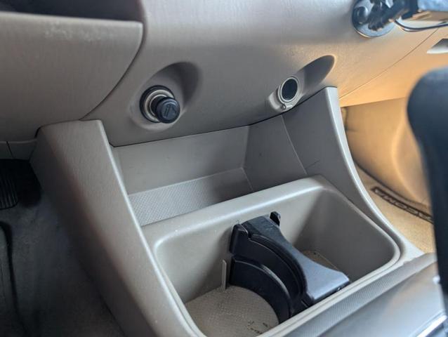Photo of 2005 Desert Sand Mica Toyota Tacoma
