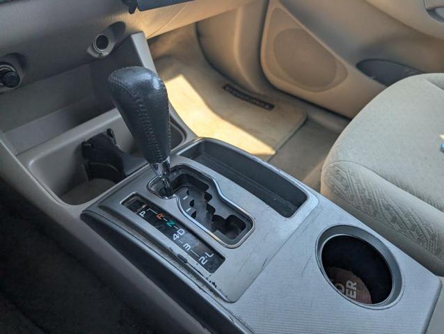 Photo of 2005 Desert Sand Mica Toyota Tacoma