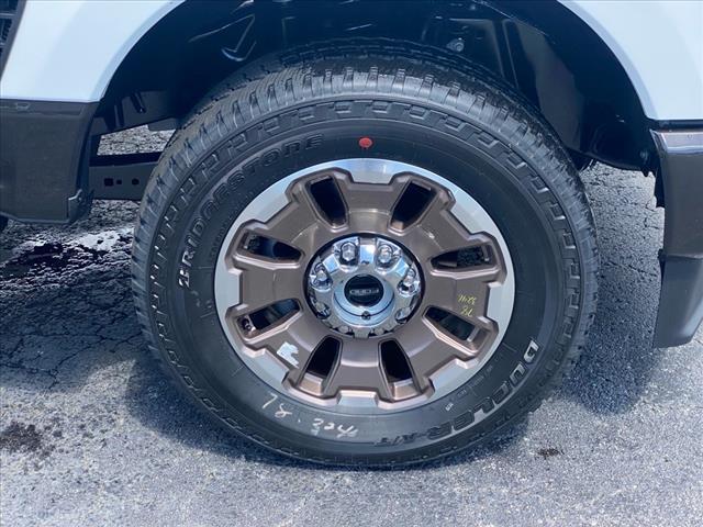 Photo of 2025 Star White Ford F-250