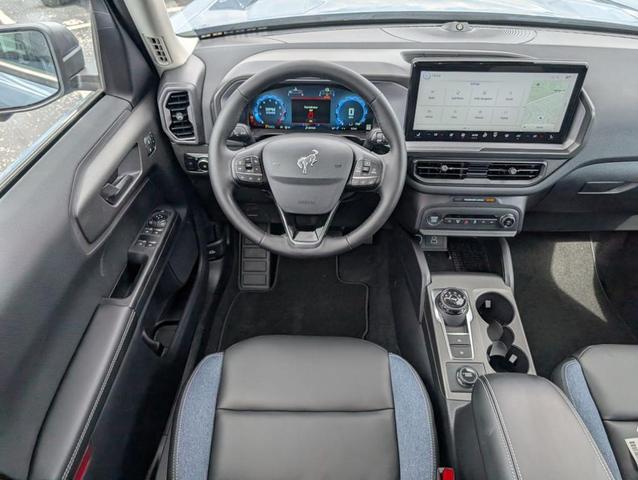 Photo of 2025 Azure Gray Metallic Ford Bronco Sport
