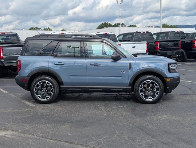 Photo of 2025 Azure Gray Metallic Ford Bronco Sport