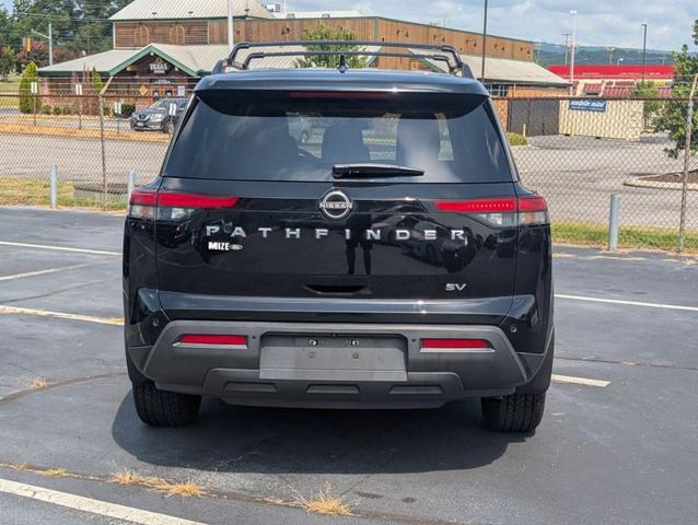 Photo of 2022 Black Nissan Pathfinder