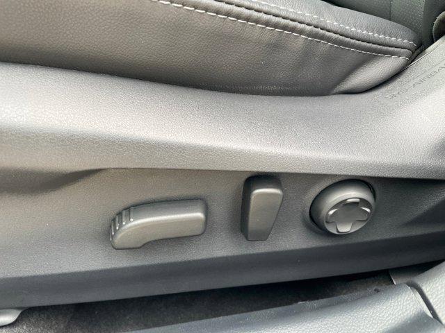 Photo of 2025 Ice Silver Metallic Subaru Outback