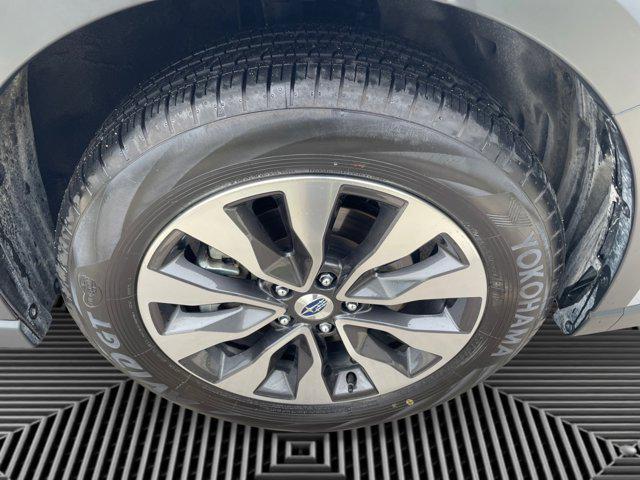 Photo of 2025 Ice Silver Metallic Subaru Outback