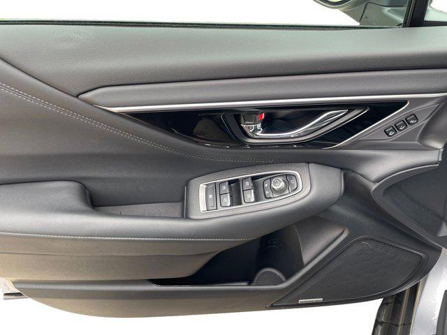 Photo of 2025 Ice Silver Metallic Subaru Outback