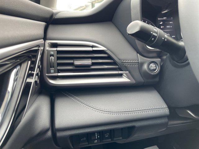 Photo of 2025 Ice Silver Metallic Subaru Outback