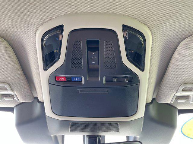 Photo of 2025 Ice Silver Metallic Subaru Outback