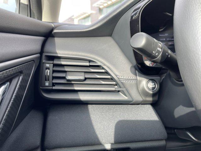 Photo of 2025 Ice Silver Metallic Subaru Outback
