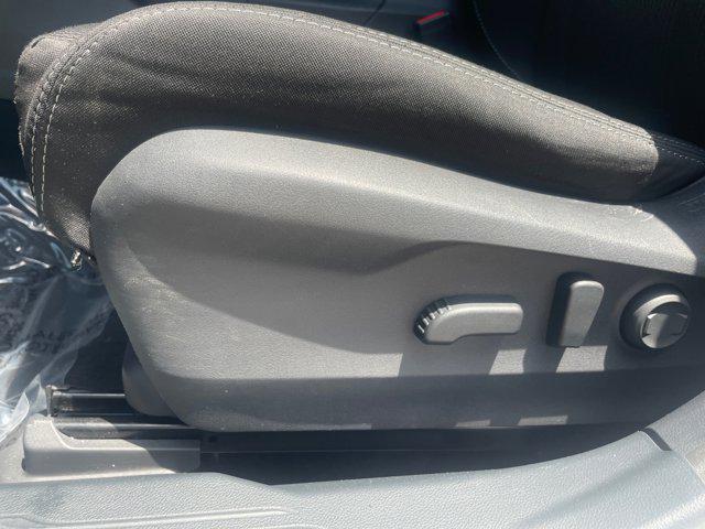 Photo of 2022 Crystal White Pearl Subaru Legacy