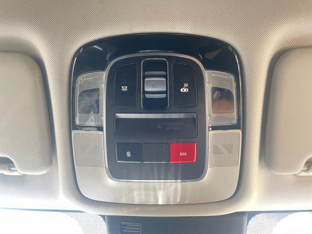 Photo of 2023 Serenity White Pearl Hyundai TUCSON Hybrid