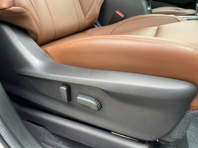 Photo of 2025 Crystal White Pearl Subaru Ascent