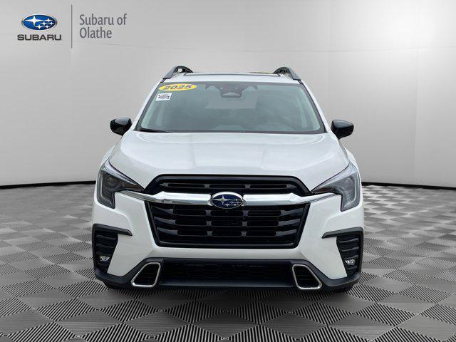 Photo of 2025 Crystal White Pearl Subaru Ascent