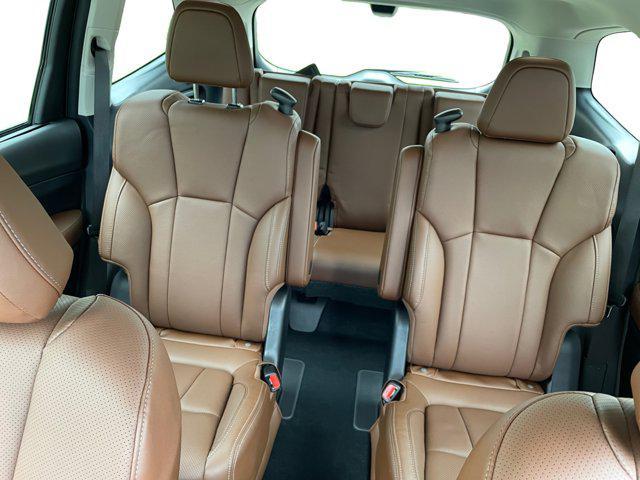 Photo of 2025 Crystal White Pearl Subaru Ascent