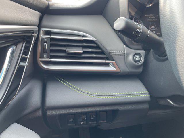 Photo of 2022 Crystal White Pearl Subaru Outback
